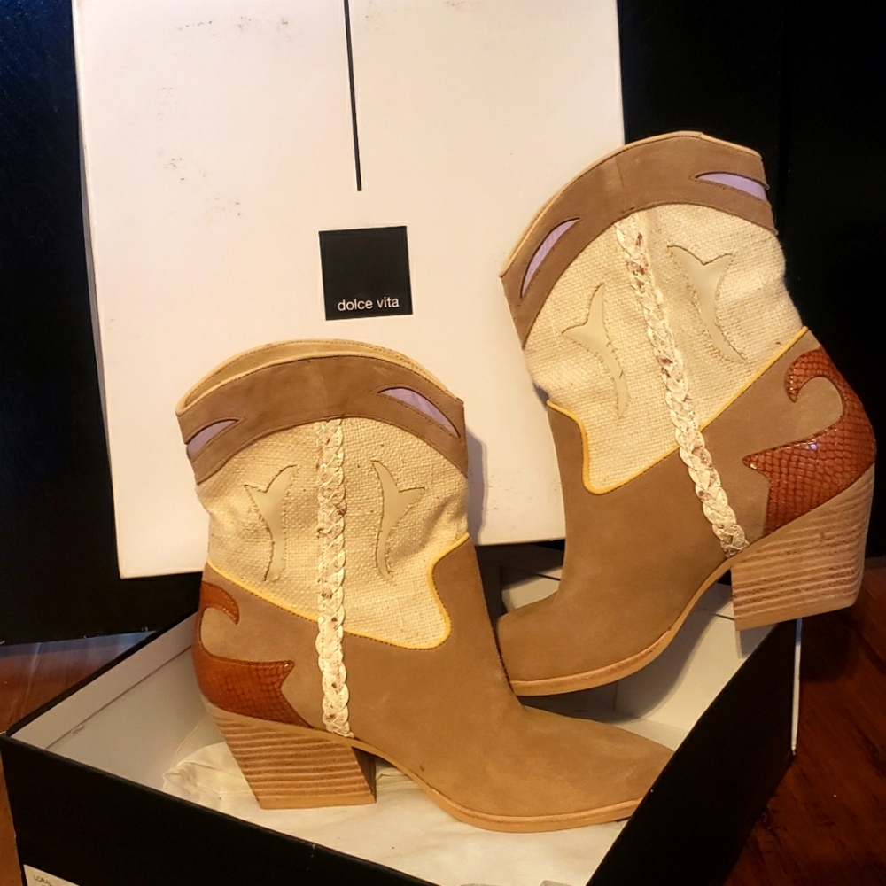 Womens Booties